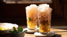 Imagen de Granita de champaña con mango y maracuyá estilo Juliana López May