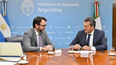 Massa firmó un acuerdo para refinanciar la deuda de la Argentina con el Club de París. Foto Twt Sergio Massa