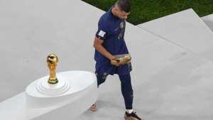 Mbappé no para y se sumó a los entrenamientos del PSG