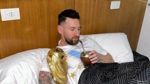 Campeón total y con muy buen humor: así amaneció Lionel Messi