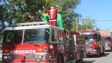 Papá Noel recorrerá Cipolletti junto a los Bomberos Voluntarios. Foto: Archivo.