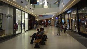 ¿Qué es lo que más compramos los argentinos en los shoppings?