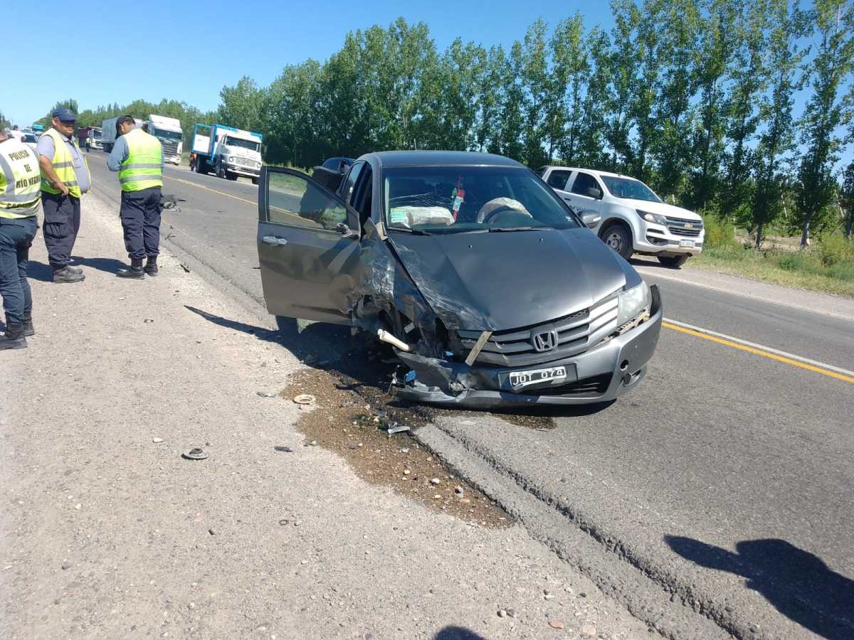 El accidente se produjo entre dos vehículos sobre ruta 22.