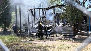 Un incendio destruyó un taller del municipio de Roca