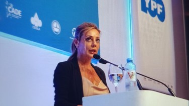 Royón anunció que en días se extenderá la concesión a Oiltanking y que están muy cerca de un acuerdo de financiamiento para el gasoducto a Vaca Muerta.