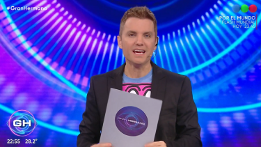 Santiago del Moro reveló que la espontánea la hizo Julieta. Foto: Captura Telefé