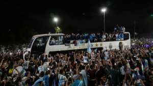 Video: mirá la increíble marea humana que recibió a la selección 