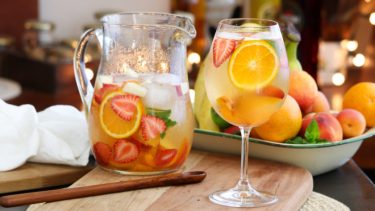 El clericó es una bebida típica del verano y se consume durante las fiestas navideñas. Archivo.