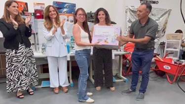 Tolosa Paz recorrió barrios del oeste de Neuquén durante su primera visita oficial a la provincia 