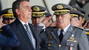 ¿Es posible alejar el bolsonarismo de las Fuerzas Armadas en Brasil?