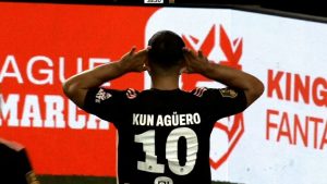 El motivo por el que Kun Agüero homenajeó a Messi y a Riquelme en la Kings League