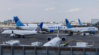 Un fallo informático afecta y causa demoras en vuelos de EEUU: hay cancelaciones y caos en los aeropuertos