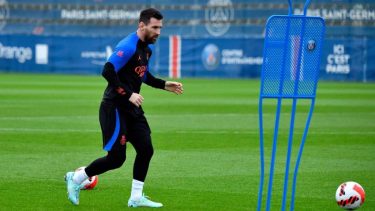 Messi volvió a los entrenamientos ayer.