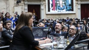 Extraordinarias en Diputados: cuál es el temario y qué estrategias plantean el oficialismo y la oposición