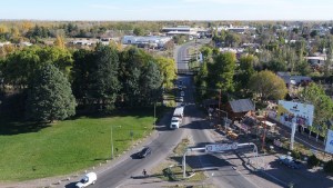 Cipolletti avanza con el proyecto de la ruta N°151 sobre el puente ferroviario