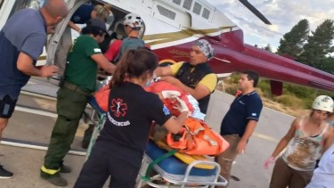 Le amputaron la pierna a la mujer arrastrada por un alud en un sendero de montaña en Bariloche