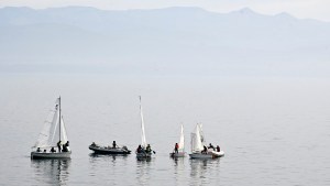 Bariloche tapada de humo por el incendio del basural, que presumen que fue intencional