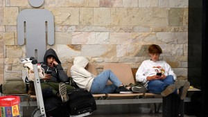 Cientos de pasajeros quedaron varados en el aeropuerto de Bariloche