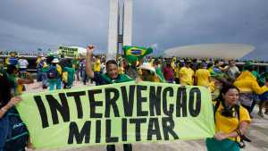 Detuvieron a 400 seguidores de Jair Bolsonaro por atentar contra edificios del Gobierno en Brasil