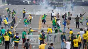 Dirigentes políticos del país y la región condenaron el ataque a las instituciones de Brasil