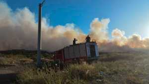 Un incendio destruyó un laboratorio en el basural de Bariloche y sospechan que fue intencional
