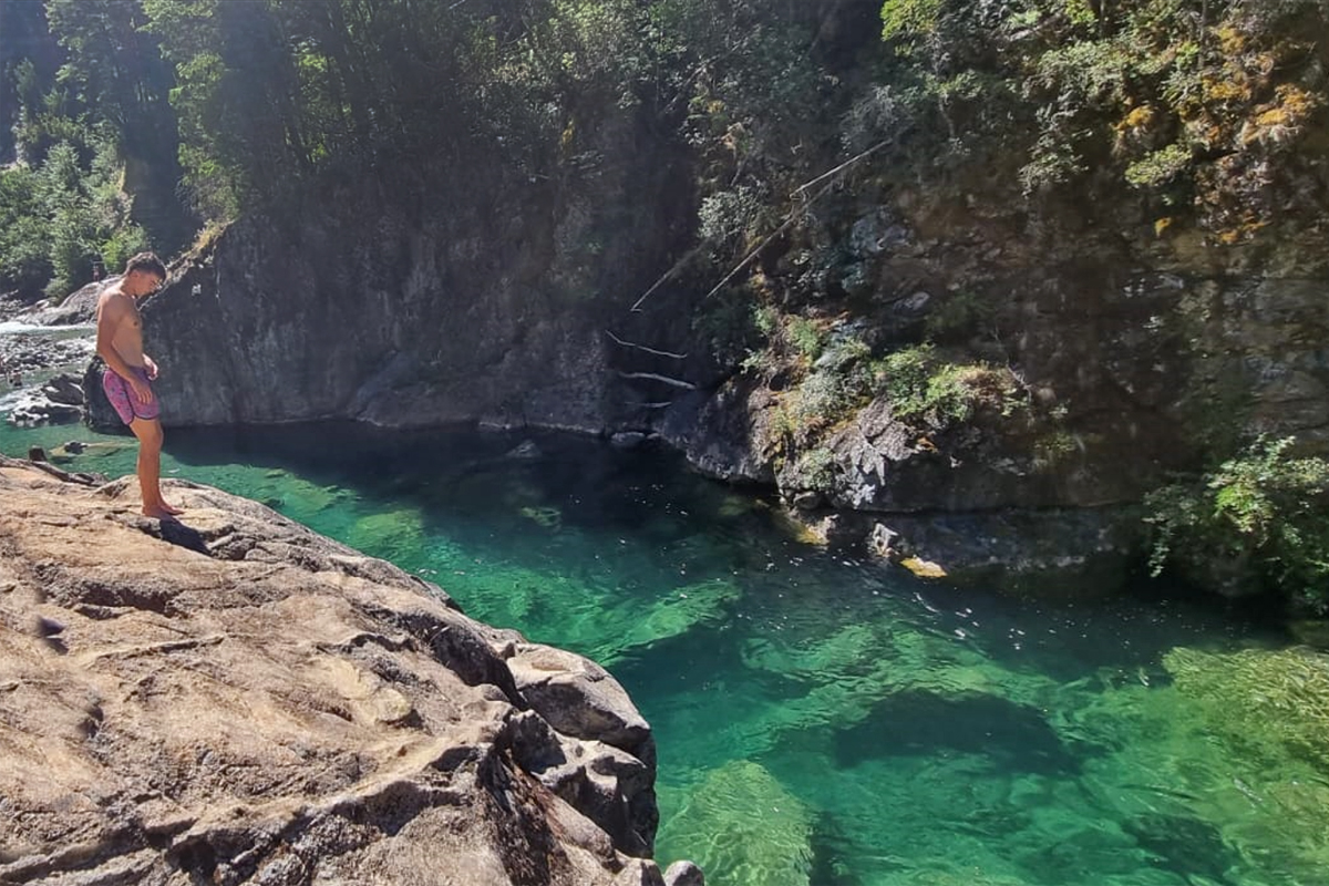 Todos quieren ir al Cajón del Azul en El Bolsón así es el trekking