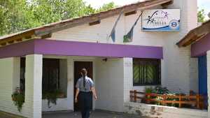 Una mujer de Cipolletti fue víctima de violencia y su hijo debió pedir ayuda para salvarla