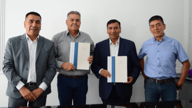 El acuerdo se firmó este mediodía en Cutral Co (Foto: gentileza)