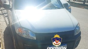 Manejaba en pleno centro de Cutral Co con una camioneta robada en Neuquén