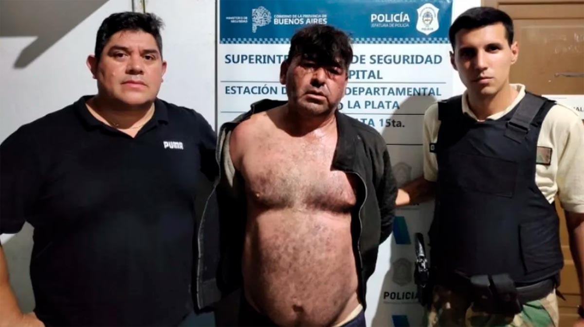 El hombre fue encontrado mientras se escondía entre los cultivos de la zona de Lisandro Olmos, en el partido de La Plata. Foto NA.