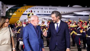 Lula Da Silva y Miguel Díaz-Canel llegaron a Argentina para participar de la cumbre de la Celac