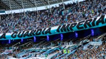 Imagen de Racing viene de ganar dos títulos, pero casi juega sin público por la interna de la barra