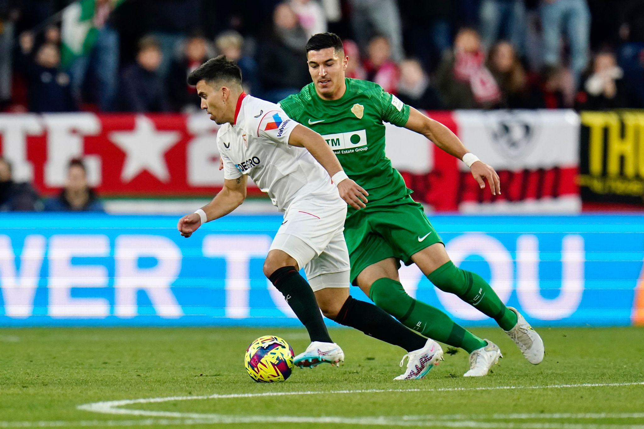Marcos Acuña dio una asistencia y marcó un gol para Sevilla ante Elche el último fin de semana. 