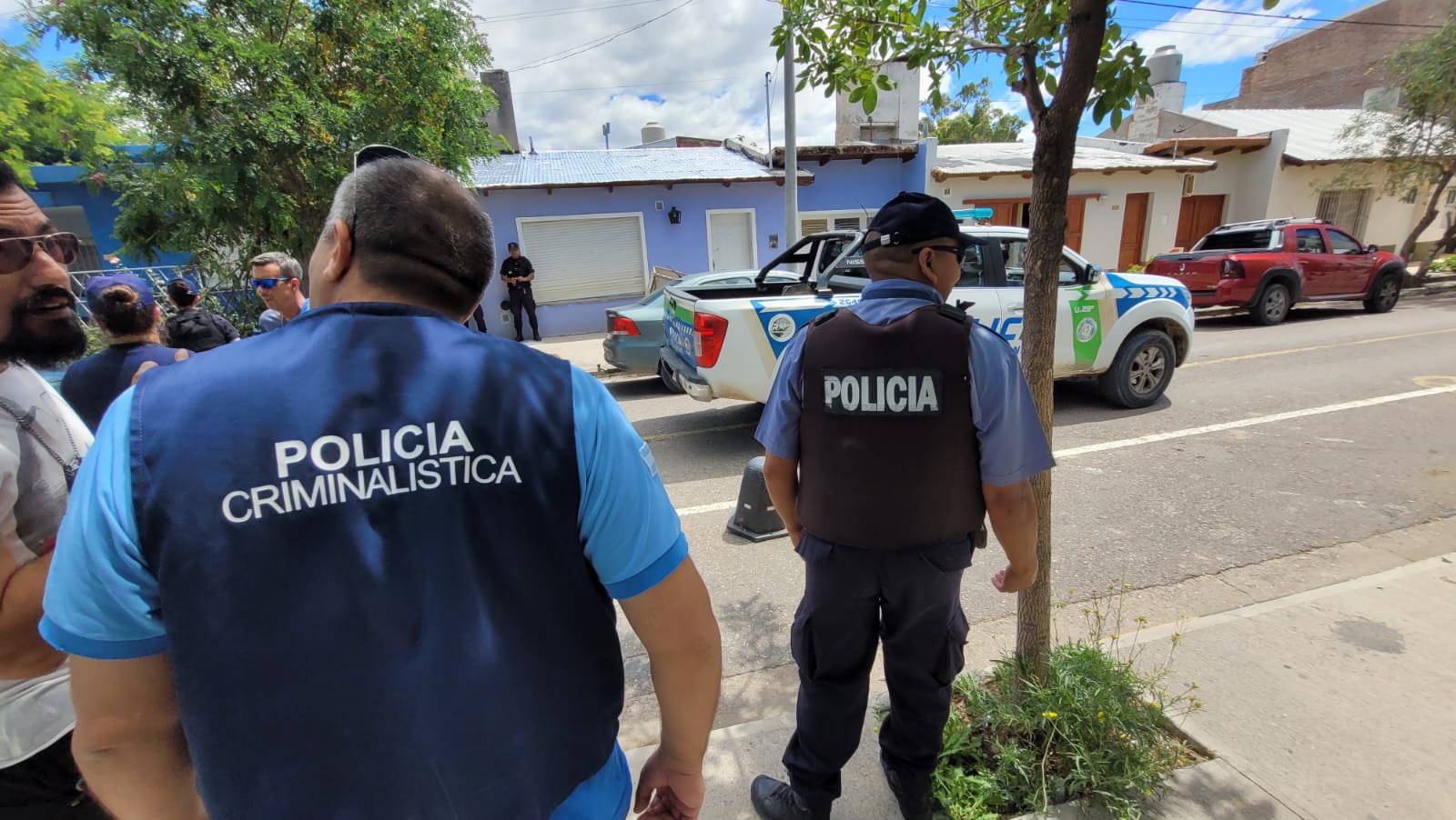 Allanaron una vivienda y detuvieron al presunto autor de la violación de una joven de 17 años en Las Grutas  // Foto: Martín Brunella