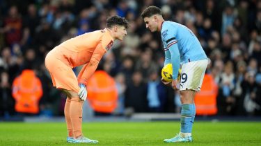 El arquero del Chelsea intentó poner nervioso a Julián Álvarez.