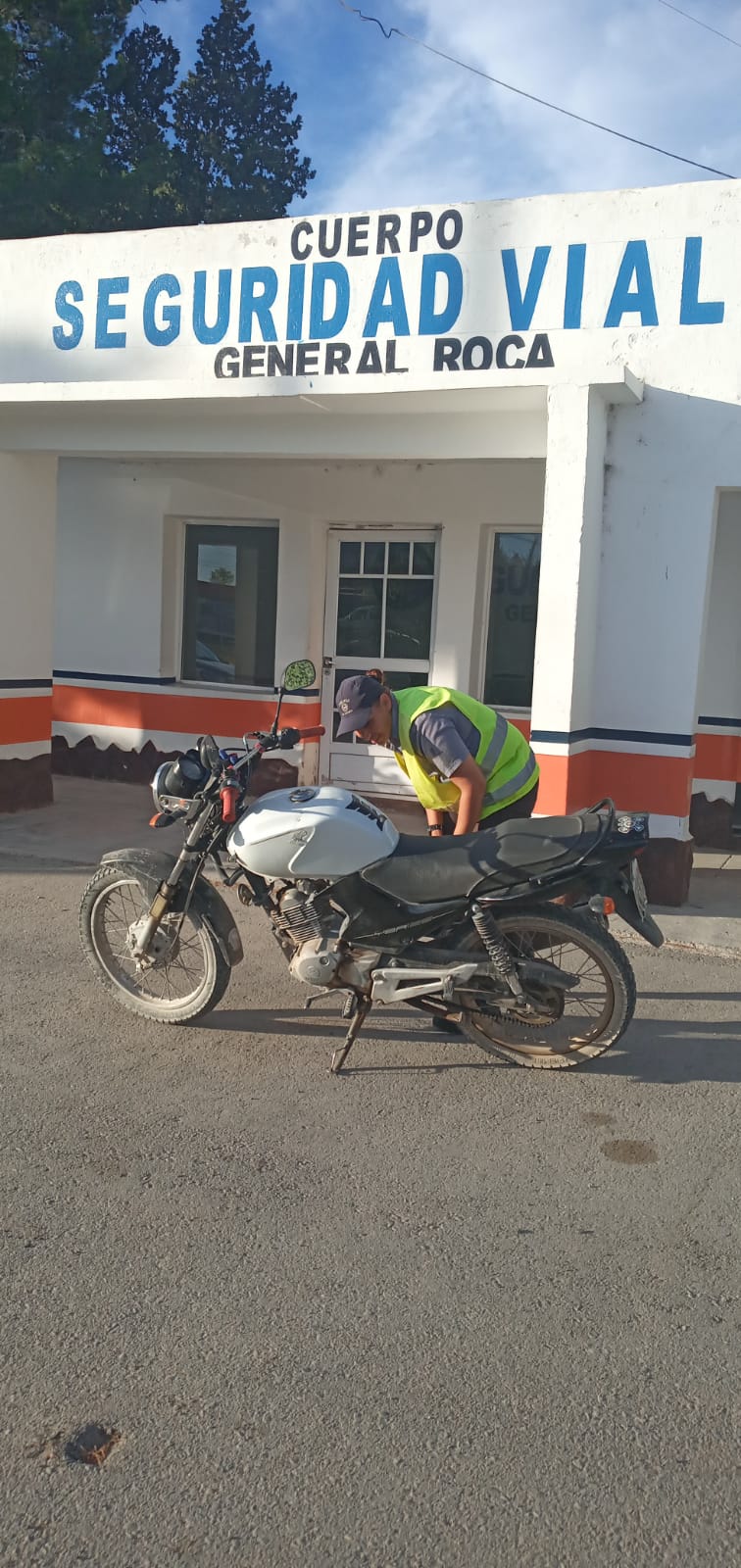 La moto secuestrada en Roca tenía pedido de secuestro desde noviembre del 2020.