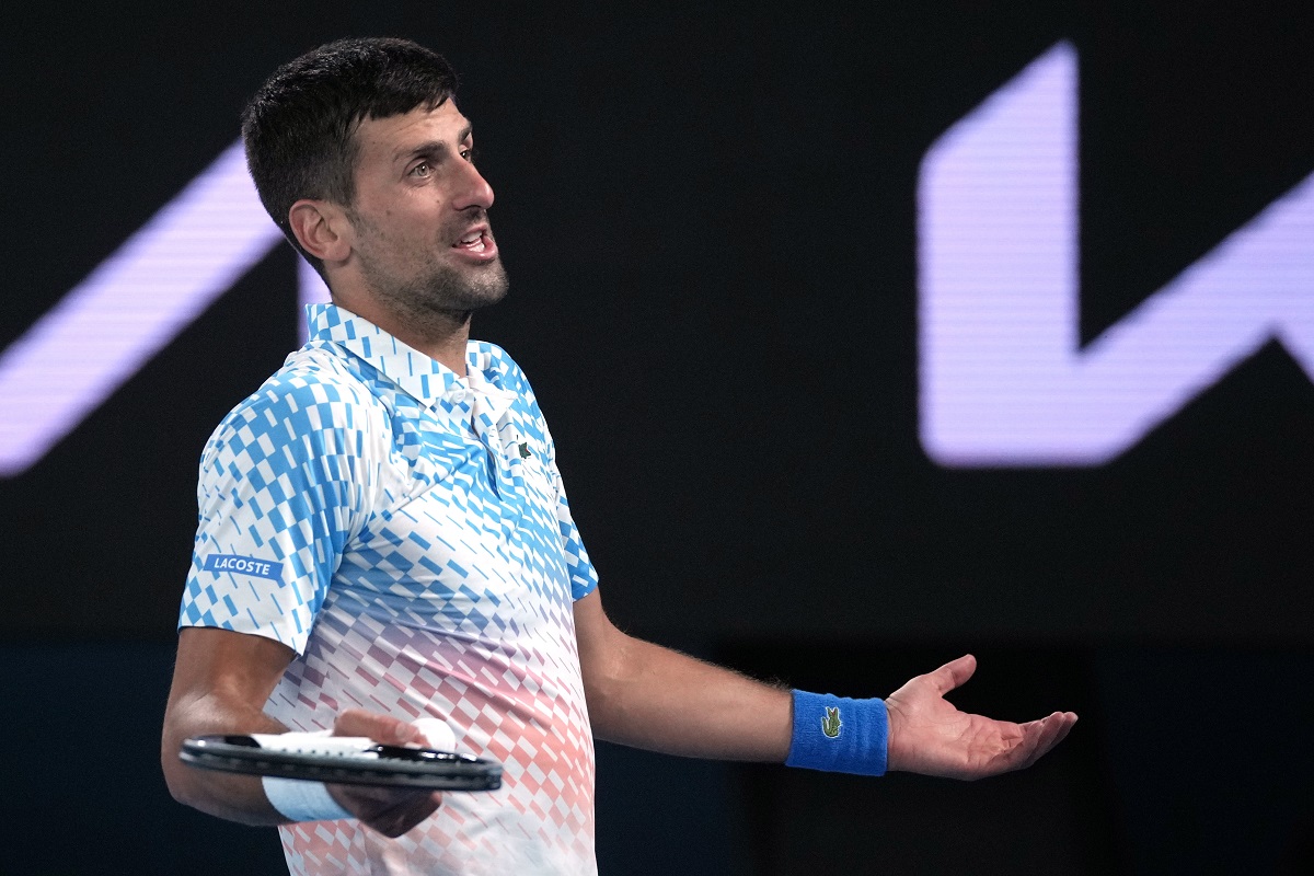 Novak Djokovic está en la trecera ronda del Abierto de Australia. Foto: AP 