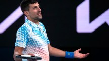 Imagen de Abierto de Australia: con algo de suspenso, Novak Djokovic está en tercera ronda