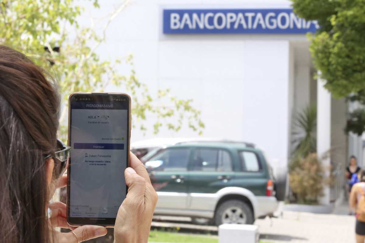 El Patagonia es uno de los bancos que acumula casos y denuncias de clientes por vaciamiento de cuentas. Foto: Juan Thomes