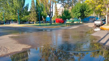 Vecinos de la zona canalito denunciaron el acumulamiento de agua. Foto: Gentileza