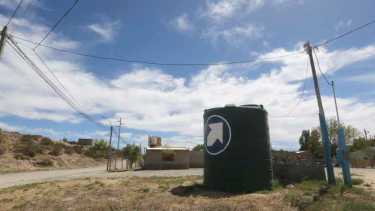 Los vecinos se reunieron a las 11 para expresar su malestar. Foto: Juan Thomes. 