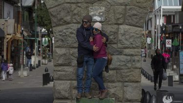 Si bien se habían anunciado las bajas temperaturas, las mínimas de estos días sorprendieron a los turistas.-