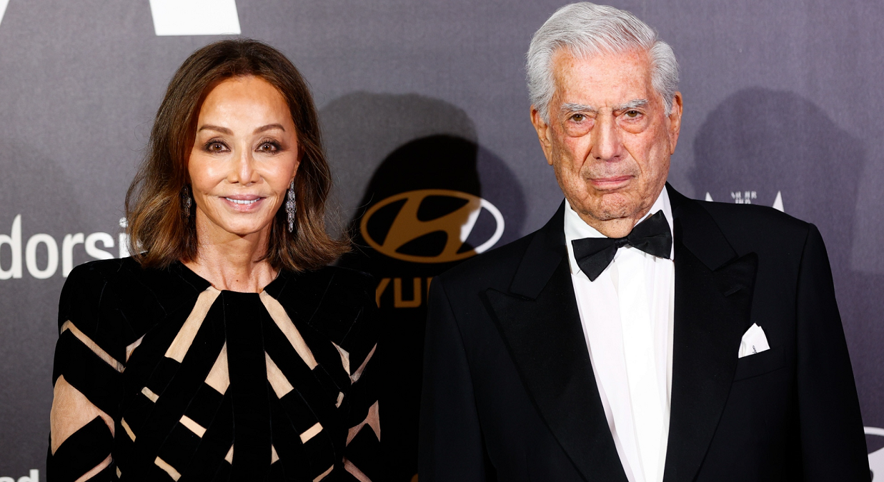 Mario Vargas Llosa se separó de Isabel Preysler, mamá de Enrique Iglesias. 