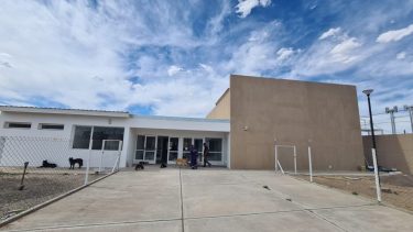 En el establecimiento se dictan cinco profesorados: lengua y literatura, química, matemática, geografía y física. Foto archivo.