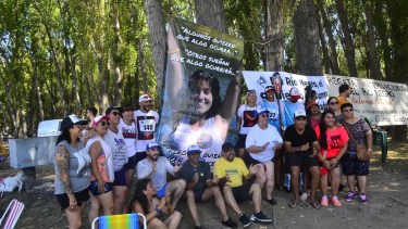 La tercera etapa de la Regata del río Negro culminó con un gran homenaje a Any Castro. 