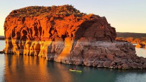 Los Gigantes, el paraíso desconocido de la Patagonia en el lago de El Chocón