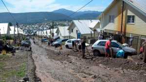 Alerta por tormenta: un deslave causó daños en una casa en San Martín de los Andes