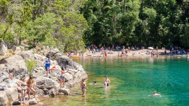 Así es Yuco, el caribe de la Patagonia de Neuquén