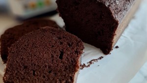 Budín esponjoso con extra chocolate
