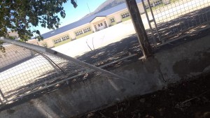 En 14 días de vacaciones de verano, vandalizaron 8 escuelas en Bariloche